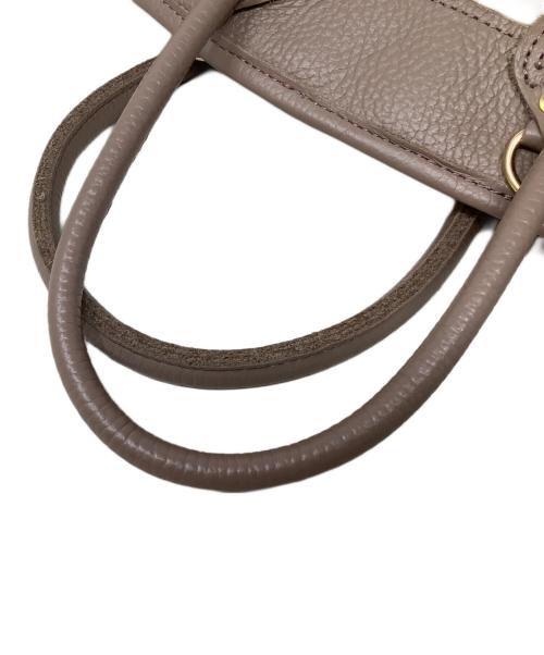 YOUNG & OLSEN The DRYGOODS STORE（ヤングアンドオルセン ザ ドライグッズストア）YOUNG & OLSEN The DRYGOODS STORE ハンドバッグ　YOUNG & OLSEN The DRYGOODS STORE（ヤングアンドオルセン ザ ドライグッズストア） ベージュの古着・服飾アイテム