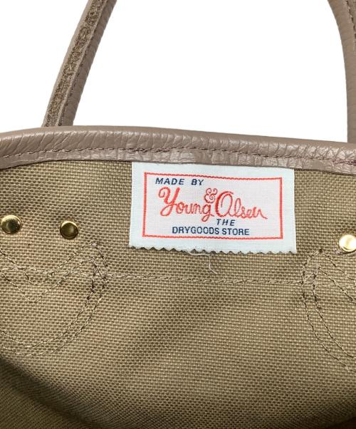 YOUNG & OLSEN The DRYGOODS STORE（ヤングアンドオルセン ザ ドライグッズストア）YOUNG & OLSEN The DRYGOODS STORE ハンドバッグ　YOUNG & OLSEN The DRYGOODS STORE（ヤングアンドオルセン ザ ドライグッズストア） ベージュの古着・服飾アイテム