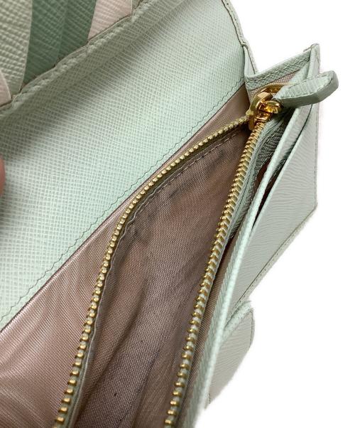 PRADA（プラダ）PRADA (プラダ) 長財布　PRADA（プラダ）　サフィアーノ　1MV025 ライトグリーンの古着・服飾アイテム