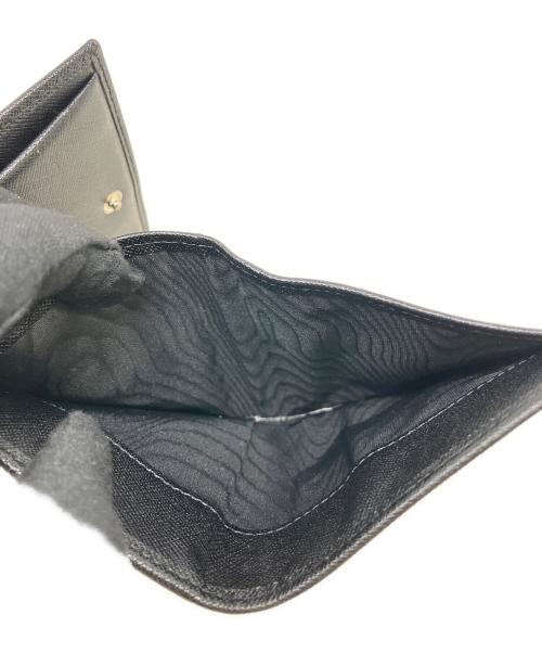 PRADA（プラダ）PRADA (プラダ) 3つ折り財布　PRADA(プラダ)　M176A ブラックの古着・服飾アイテム
