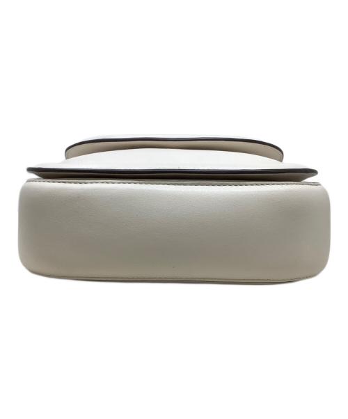 Kate Spade（ケイトスペード）Kate Spade (ケイトスペード) クロスボディ　Kate Spade（ケイトスペード）　パフィートップハンドル ホワイトの古着・服飾アイテム