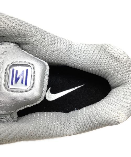 NIKE（ナイキ）NIKE (ナイキ) スニーカー　NIKE（ナイキ）　HQ1988-100 ホワイト サイズ:27.5の古着・服飾アイテム