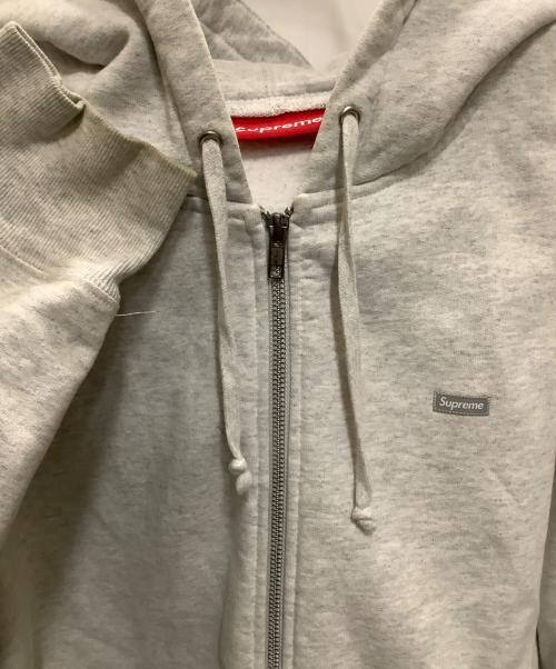 SUPREME（シュプリーム）SUPREME (シュプリーム) ジップパーカー　SUPREME（シュプリーム）　Reflective Small Box Logo Zip Up Sweatshirt　 グレー サイズ:Lの古着・服飾アイテム