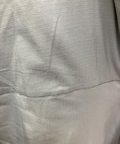 ARC'TERYX（アークテリクス）ARC'TERYX (アークテリクス) Atom AR Hoodie　ARC'TERYX（アークテリクス）　25013-114266 グレー サイズ:Ｍの古着・服飾アイテム