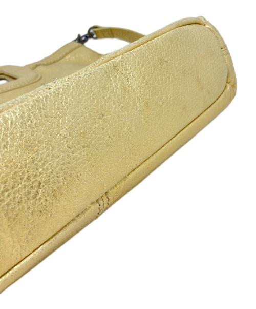 BURBERRY BLUE LABEL（バーバリー ブルー レーベル）BURBERRY BLUE LABEL (バーバリーロンドンブルーレーベル) ショルダーバッグ　BURBERRY BLUE LABEL（バーバリーロンドンブルーレーベル） ゴールドカラーの古着・服飾アイテム