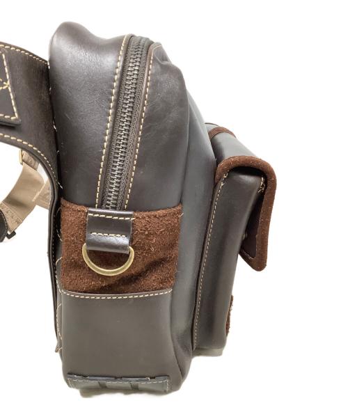 ARTONVEL（アートンベル）ARTONVEL (アートンベル) ウエストバッグ　ARTONVEL（アートンベル）HYOD ARTONVEL MESSENGER BAG AVIATOR ブラウンの古着・服飾アイテム