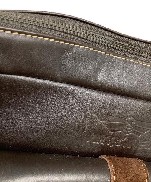 ARTONVEL（アートンベル）ARTONVEL (アートンベル) ウエストバッグ　ARTONVEL（アートンベル）HYOD ARTONVEL MESSENGER BAG AVIATOR ブラウンの古着・服飾アイテム