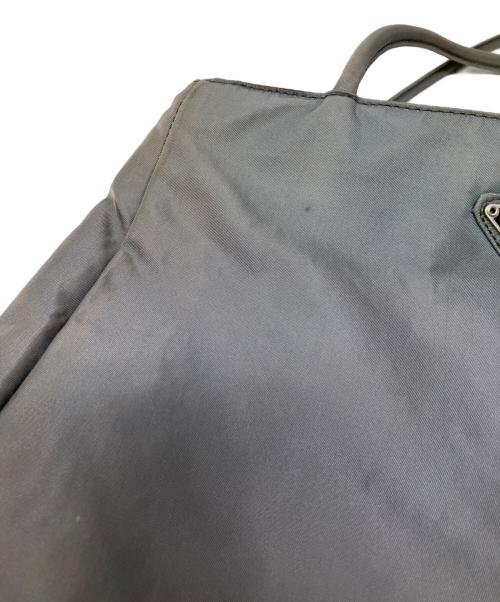 PRADA（プラダ）PRADA (プラダ) トートバッグ  PRADA（プラダ） グレーの古着・服飾アイテム
