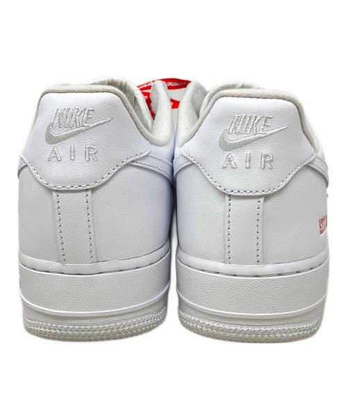 NIKE（ナイキ）NIKE (ナイキ) Supreme (シュプリーム) ローカットスニーカー  NIKE（ナイキ）　Supreme（シュプリーム）　AIR FORCE1　CU9225-100 ホワイト サイズ:25.5の古着・服飾アイテム