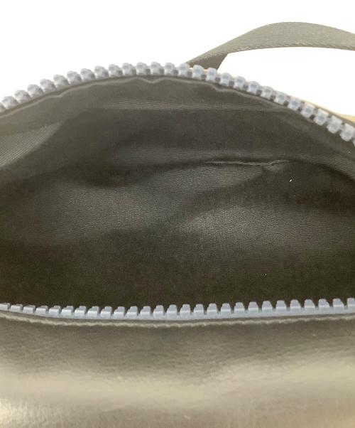 COACH（コーチ）COACH (コーチ) DISNEY (ディズニー) ボディバッグ COACH×Disney エンボスシグネチャー 3328 レッド×ベージュの古着・服飾アイテム