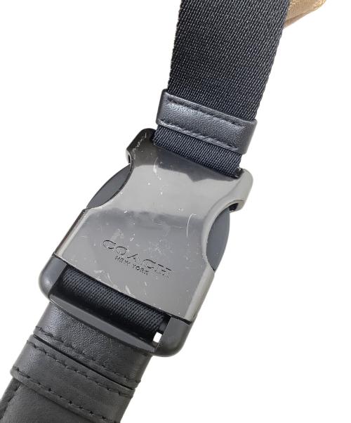 COACH（コーチ）COACH (コーチ) DISNEY (ディズニー) ボディバッグ COACH×Disney エンボスシグネチャー 3328 レッド×ベージュの古着・服飾アイテム