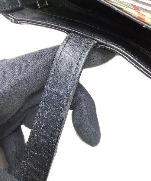 BURBERRY LONDON（バーバリーロンドン）BURBERRY LONDON (バーバリーロンドン) ハンドバッグ BURBERRY LONDON(バーバリーロンドン)　 キズ・角スレ・引手欠損有の古着・服飾アイテム