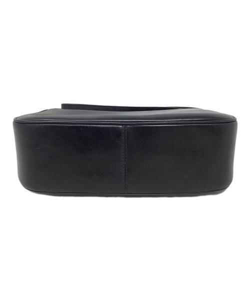 Salvatore Ferragamo（サルヴァトーレ フェラガモ）Salvatore Ferragamo (サルヴァトーレ フェラガモ) ワンショルダーバッグ　Salvatore Ferragamo（サルヴァトーレ フェラガモ）　ヴァラ リボン ブラックの古着・服飾アイテム