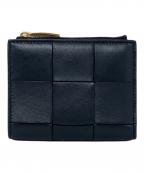 BOTTEGA VENETAボッテガベネタ）の古着「カセット スモール 二つ折りウォレット」｜ブラック