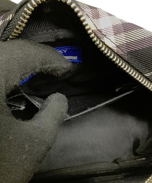 BURBERRY BLUE LABEL（バーバリー ブルー レーベル）BURBERRY BLUE LABEL (バーバリー ブルー レーベル) BURBERRY BLUE LABEL　チェック柄ショルダーバッグ ブラック×アイボリーの古着・服飾アイテム