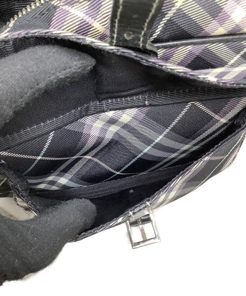 BURBERRY BLUE LABEL（バーバリー ブルー レーベル）BURBERRY BLUE LABEL (バーバリー ブルー レーベル) BURBERRY BLUE LABEL　チェック柄ショルダーバッグ ブラック×アイボリーの古着・服飾アイテム
