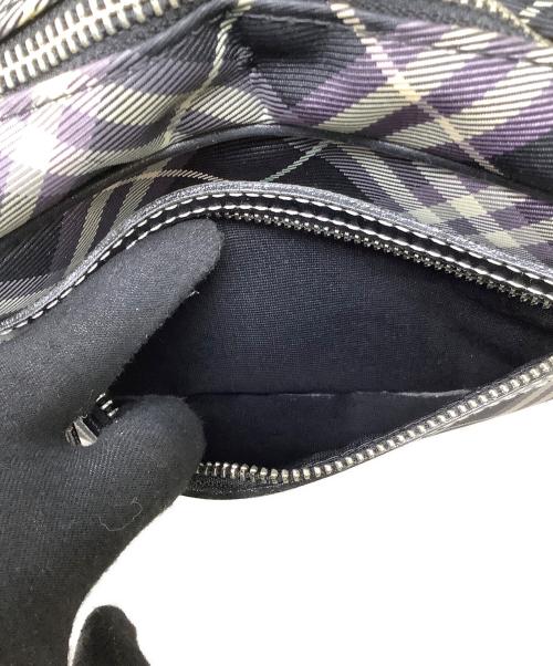 BURBERRY BLUE LABEL（バーバリー ブルー レーベル）BURBERRY BLUE LABEL (バーバリー ブルー レーベル) BURBERRY BLUE LABEL　チェック柄ショルダーバッグ ブラック×アイボリーの古着・服飾アイテム