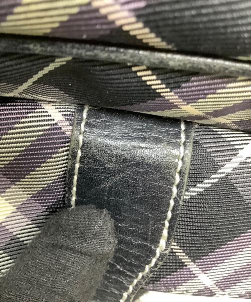 BURBERRY BLUE LABEL（バーバリー ブルー レーベル）BURBERRY BLUE LABEL (バーバリー ブルー レーベル) BURBERRY BLUE LABEL　チェック柄ショルダーバッグ ブラック×アイボリーの古着・服飾アイテム