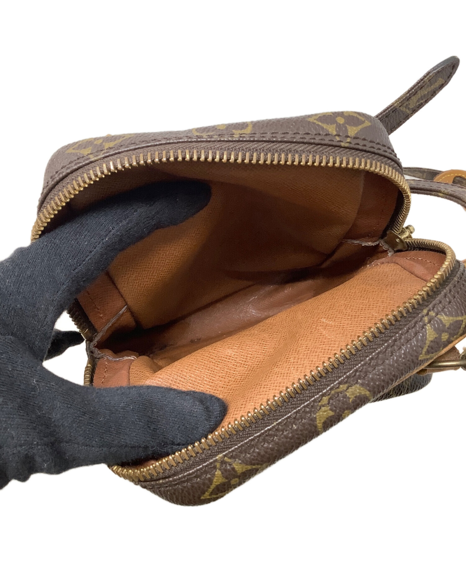 SUPREME 25SS Backpack  black Shell A: 72% cotton, 28% nylon; Lining: 100% nylon