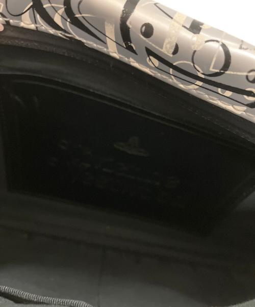 Vivienne Westwood（ヴィヴィアンウエストウッド）Vivienne Westwood (ヴィヴィアンウエストウッド) サコッシュ シルバー×ブラックの古着・服飾アイテム