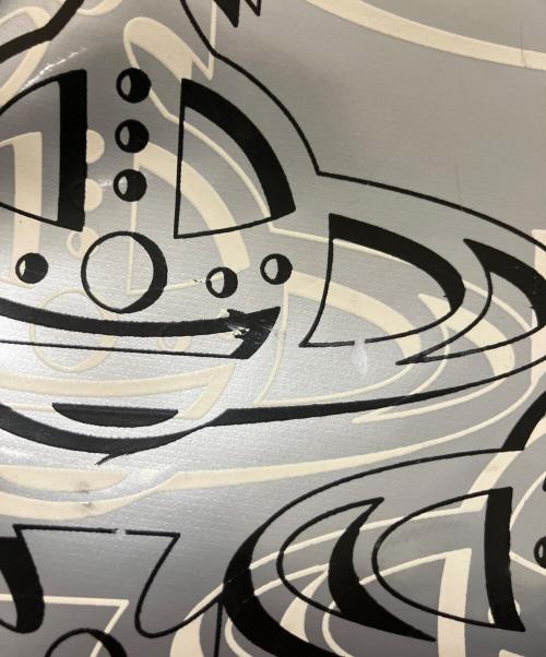 Vivienne Westwood（ヴィヴィアンウエストウッド）Vivienne Westwood (ヴィヴィアンウエストウッド) サコッシュ シルバー×ブラックの古着・服飾アイテム