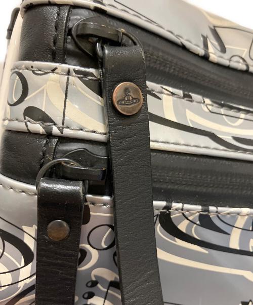Vivienne Westwood（ヴィヴィアンウエストウッド）Vivienne Westwood (ヴィヴィアンウエストウッド) サコッシュ シルバー×ブラックの古着・服飾アイテム