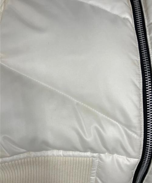 BURBERRY BLACK LABEL（バーバリーブラックレーベル）BURBERRY BLACK LABEL (バーバリーブラックレーベル) ダウンジャケット ホワイト サイズ:SIZE Mの古着・服飾アイテム