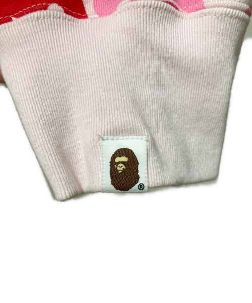 A BATHING APE（ア ベイシング エイプ）A BATHING APE (ア ベイシング エイプ) カモフラージュ柄フルジップパーカー ピンク サイズ:SIZE XXLの古着・服飾アイテム