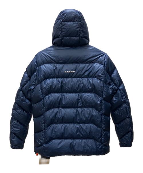 MAMMUT（マムート）MAMMUT (マムート) Gravity Insulation Hooded Jacket AF Men（グラビティ インサレーション フーデッド ジャケット アジアンフィット メンズ） ネイビー サイズ:EU:S/US:S/ASIA:Mの古着・服飾アイテム