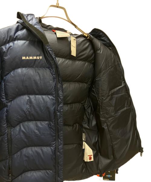 MAMMUT（マムート）MAMMUT (マムート) Gravity Insulation Hooded Jacket AF Men（グラビティ インサレーション フーデッド ジャケット アジアンフィット メンズ） ネイビー サイズ:SIZE Mの古着・服飾アイテム