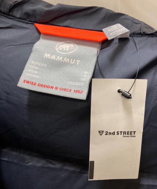MAMMUT（マムート）MAMMUT (マムート) Gravity Insulation Hooded Jacket AF Men（グラビティ インサレーション フーデッド ジャケット アジアンフィット メンズ） ネイビー サイズ:SIZE Mの古着・服飾アイテム