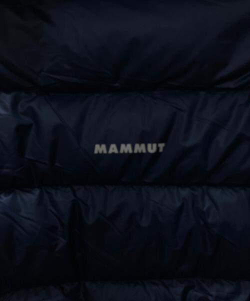 MAMMUT（マムート）MAMMUT (マムート) Gravity Insulation Hooded Jacket AF Men（グラビティ インサレーション フーデッド ジャケット アジアンフィット メンズ） ネイビー サイズ:SIZE Mの古着・服飾アイテム