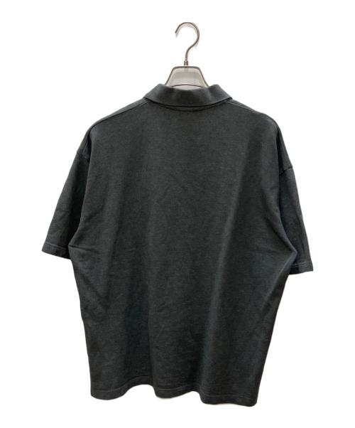 maison kitsune（メゾンキツネ）maison kitsune (メゾンキツネ) ボールド フォックスヘッド パッチ オーバーサイズ ポロシャツ グレー サイズ:SIZE Mの古着・服飾アイテム