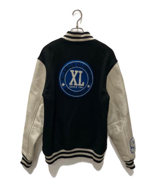 X-LARGE（エクストララージ）X-LARGE (エクストララージ) スタジャン ブラック×ホワイト サイズ:SIZE Mの古着・服飾アイテム