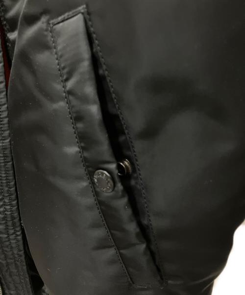 AVIREX（アヴィレックス）AVIREX (アヴィレックス) MA-1フライトジャケット コマーシャルモデル TOP GUN ブラック サイズ:EXTRA LARGEの古着・服飾アイテム