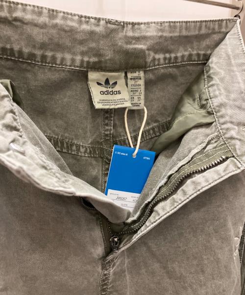 adidas（アディダス）adidas (アディダス) Adilenium シーズン 2 カーゴパンツ グレー サイズ:SIZE 27 未使用品の古着・服飾アイテム