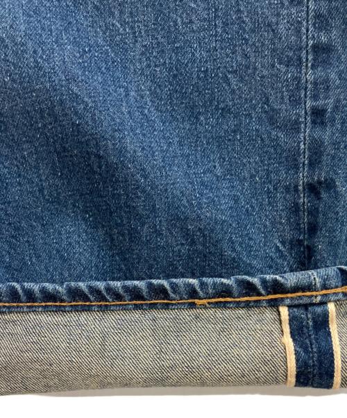 LEVI'S（リーバイス）LEVI'S (リーバイス) 90sデニムパンツ　LEVI'S（リーバイス）　501　95年製 インディゴ サイズ:78.5cm（W31）の古着・服飾アイテム