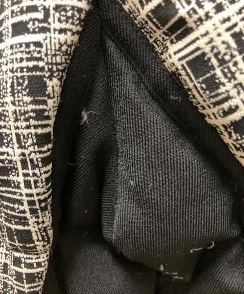 1PIU1UGUALE3 RELAX（ウノピゥウノウグァーレトレ リラックス）1PIU1UGUALE3 RELAX (ウノピゥウノウグァーレトレ リラックス) ハウンドトゥースジャガードダウンジャケット グレー サイズ:SIZE Sの古着・服飾アイテム