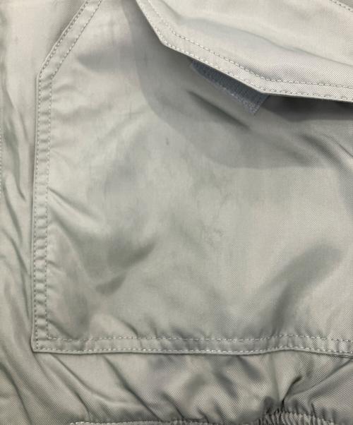 ALPHA INDUSTRIES（アルファインダストリーズ）ALPHA INDUSTRIES (アルファインダストリーズ) フライトジャケット グリーン サイズ:SIZE Lの古着・服飾アイテム