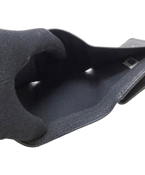 JIMMY CHOO（ジミーチュウ）JIMMY CHOO (ジミーチュウ) JIMMY CHOO　スタッズ　3つ折り財布 ブラックの古着・服飾アイテム