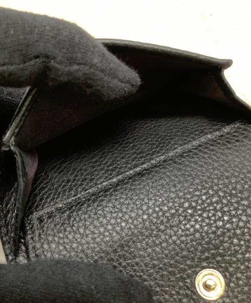 JIMMY CHOO（ジミーチュウ）JIMMY CHOO (ジミーチュウ) JIMMY CHOO　スタッズ　3つ折り財布 ブラックの古着・服飾アイテム