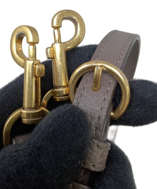 TORY BURCH（トリーバーチ）TORY BURCH (トリーバーチ) 2WAYバッグ　TORY BURCH（トリーバーチ）　74956　マックグロースモールバケットバッグ グレーの古着・服飾アイテム