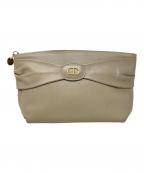 Christian Diorクリスチャン ディオール）の古着「クラッチバッグ　Christian Dior（クリスチャンディオール）」｜ベージュ