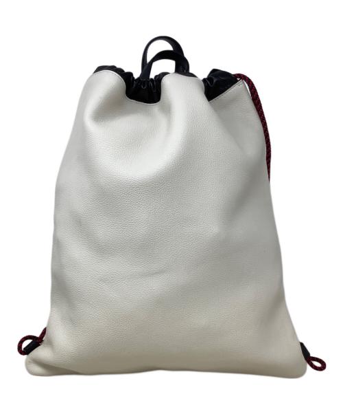 GUCCI（グッチ）GUCCI (グッチ) ロゴプリント スモールドローストリングバッグ　GUCCI（グッチ）　	494053　525040 ホワイトの古着・服飾アイテム