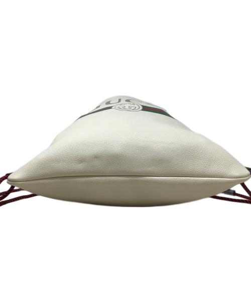 GUCCI（グッチ）GUCCI (グッチ) ロゴプリント スモールドローストリングバッグ　GUCCI（グッチ）　	494053　525040 ホワイトの古着・服飾アイテム