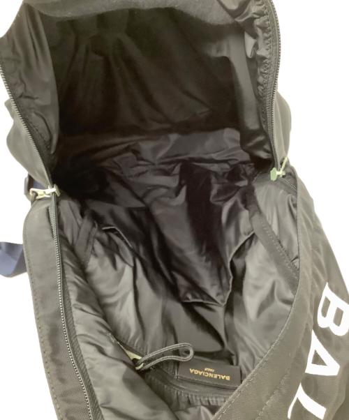 BALENCIAGA（バレンシアガ）BALENCIAGA (バレンシアガ) ロゴプリント ナイロン リュック　BALENCIAGA（バレンシアガ）507460 1090　Z 535269 ブラックの古着・服飾アイテム