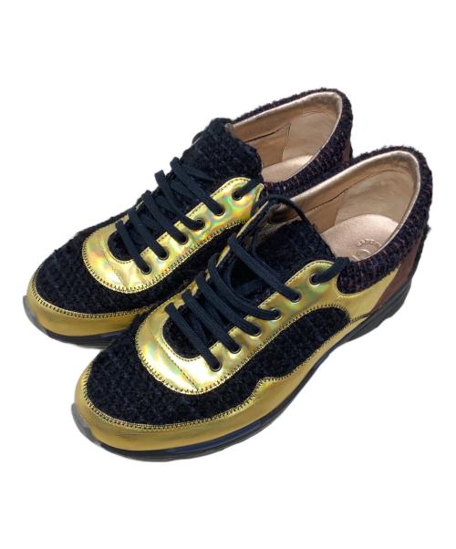 CHANEL（シャネル）CHANEL (シャネル) ツイード ローカットスニーカー ブラック×ゴールド サイズ:SIZE 38の古着・服飾アイテム
