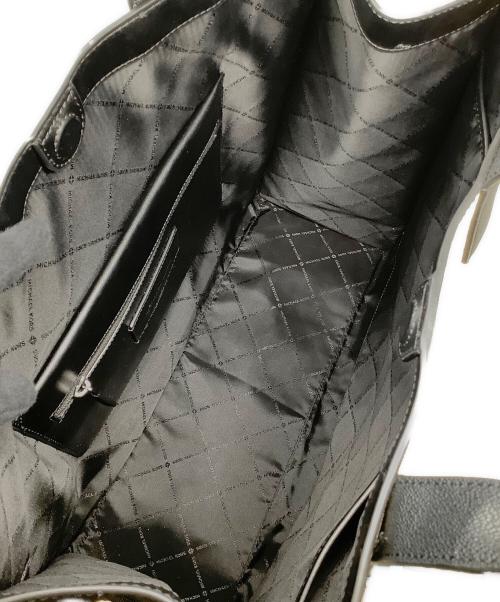 MICHAEL KORS（マイケル・コース）MICHAEL KORS (マイケル・コース) トートバッグ　MICHAEL KORS（マイケルコース）　37F2LCOT4B ベージュの古着・服飾アイテム