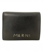 MARNIマルニ）の古着「メンディング刺繍入り2つ折り財布　MARNI（マルニ）　PFMOQ14Q10」｜ブラック