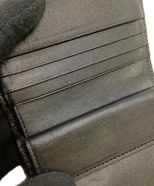 MARNI（マルニ）MARNI (マルニ) メンディング刺繍入り2つ折り財布　MARNI（マルニ）　PFMOQ14Q10 ブラックの古着・服飾アイテム